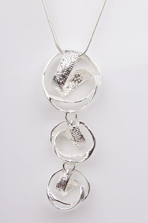 Triple Swirl Circle Short Necklace - Image 2