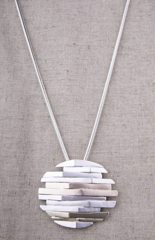 Japanese Circular Effect Pendant Necklace - Image 3