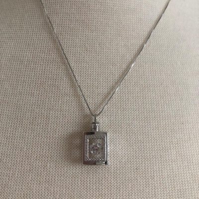 Short Silver Necklace With Perfume Bottle Pendant