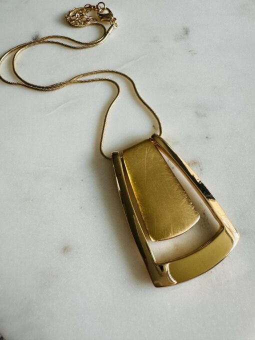 Gold Short Necklace with high gloss and brushed gold detail - Image 2