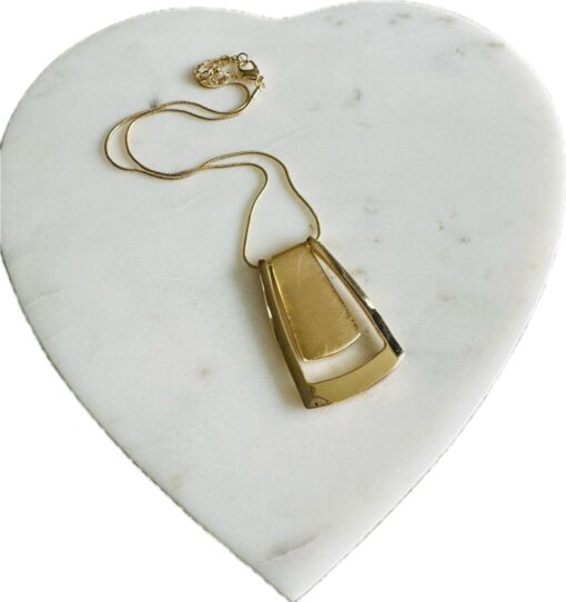 Gold Short Necklace with high gloss and brushed gold detail - Image 3