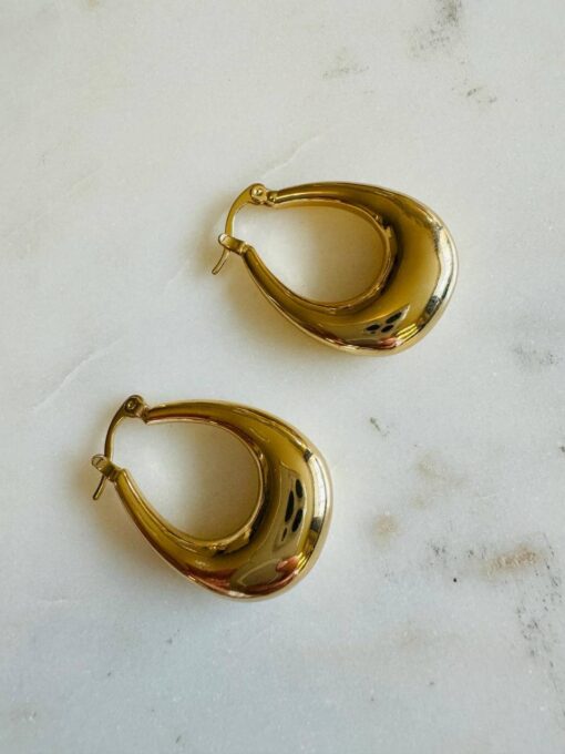 Elvira Gold Organic Shape Oval Earrings - Image 4
