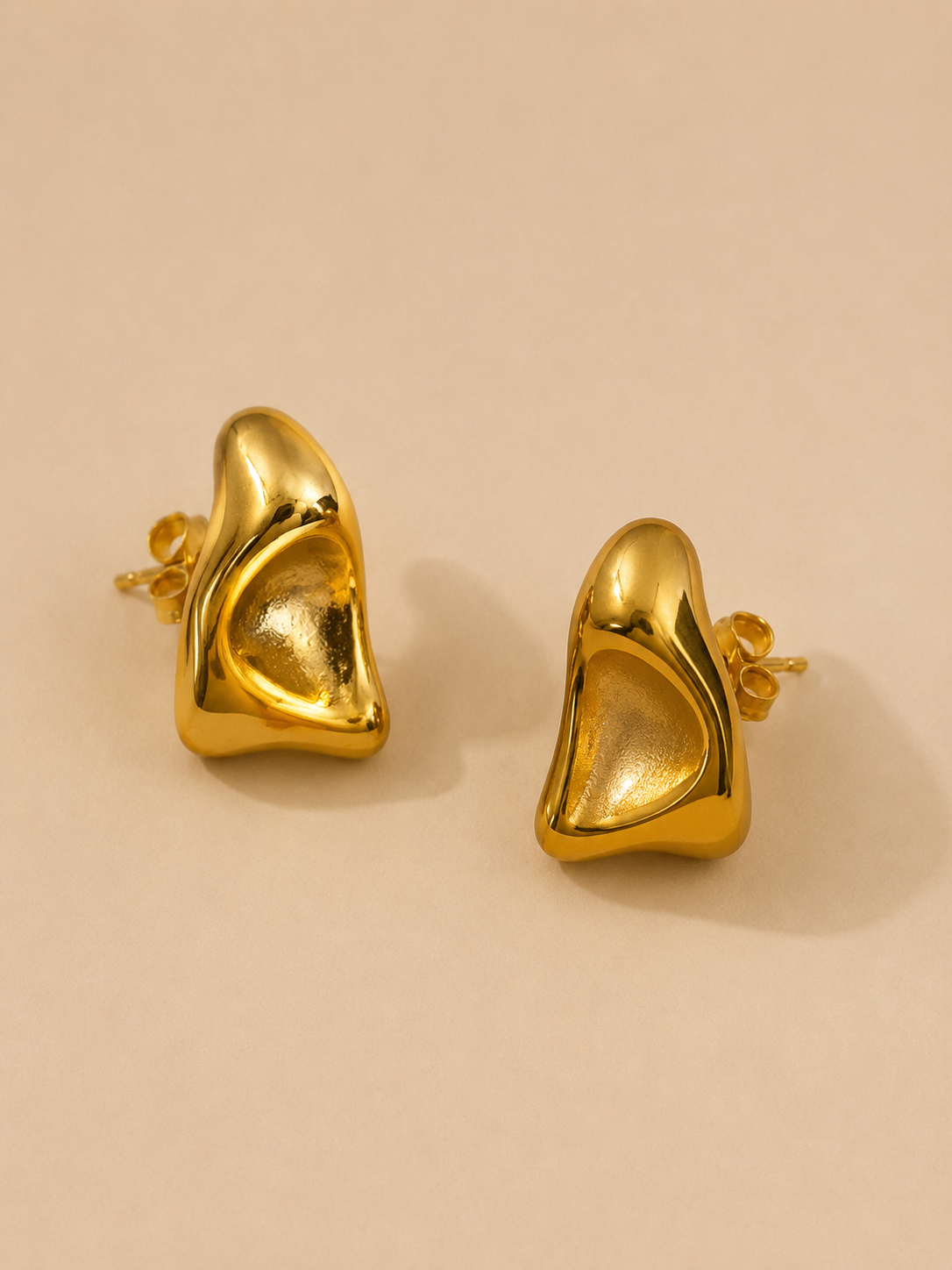 The Aurelia Sculpted Hoops – Gold - Image 3