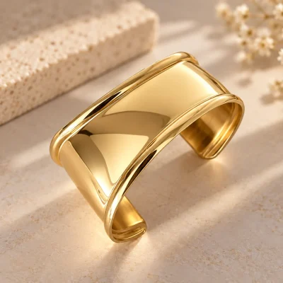 Sculpted Edge Statement Cuff – Gold