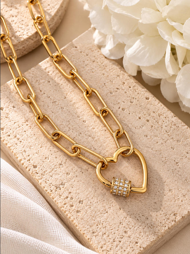 Amelia Gold Heart Diamanté Detailed Necklace