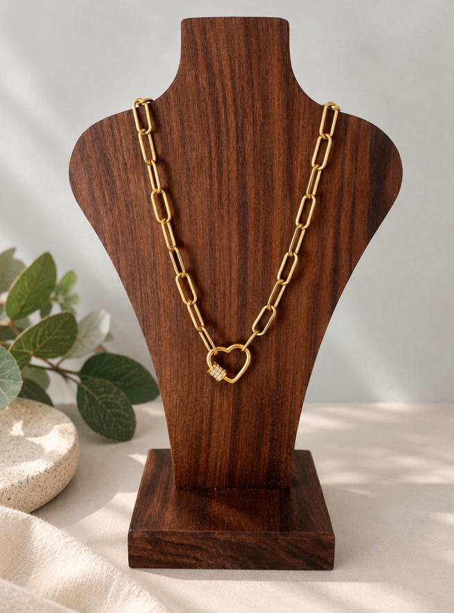 Amelia Gold Heart Diamanté Detailed Necklace - Image 3