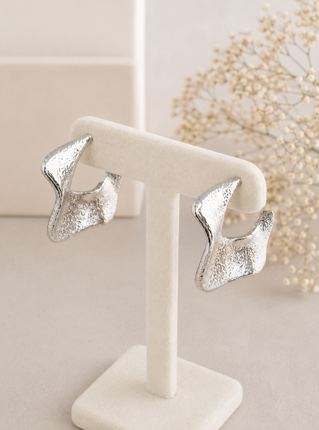 Sculpted Silver Wave Earrings - Image 4